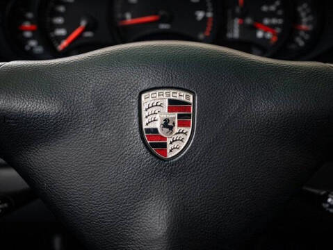 2001 Porsche 911 Carrera 4