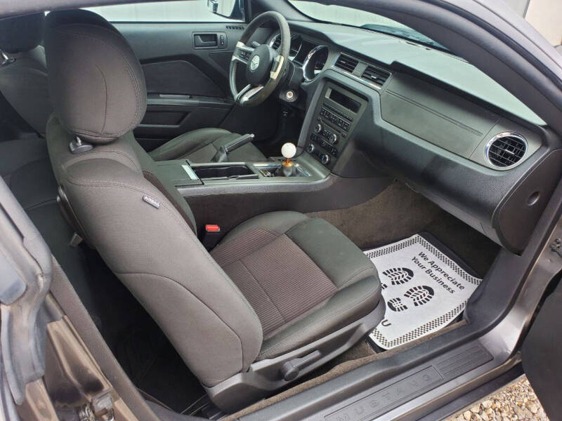 2014 Ford Mustang V6