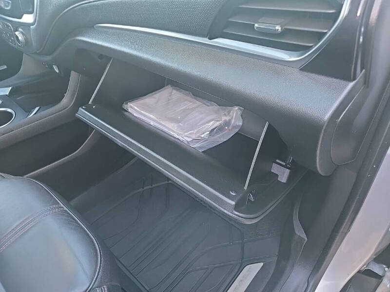 2022 Chevrolet Traverse RS