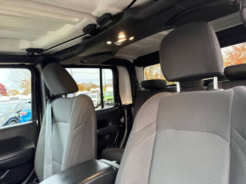 2022 Jeep Gladiator Willys