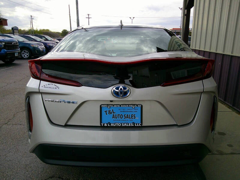 2017 Toyota Prius Prime Plus