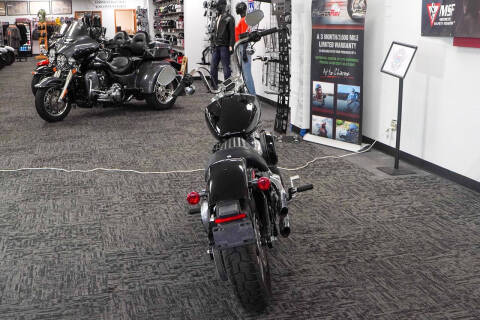 2022 Harley-Davidson Softail Standard