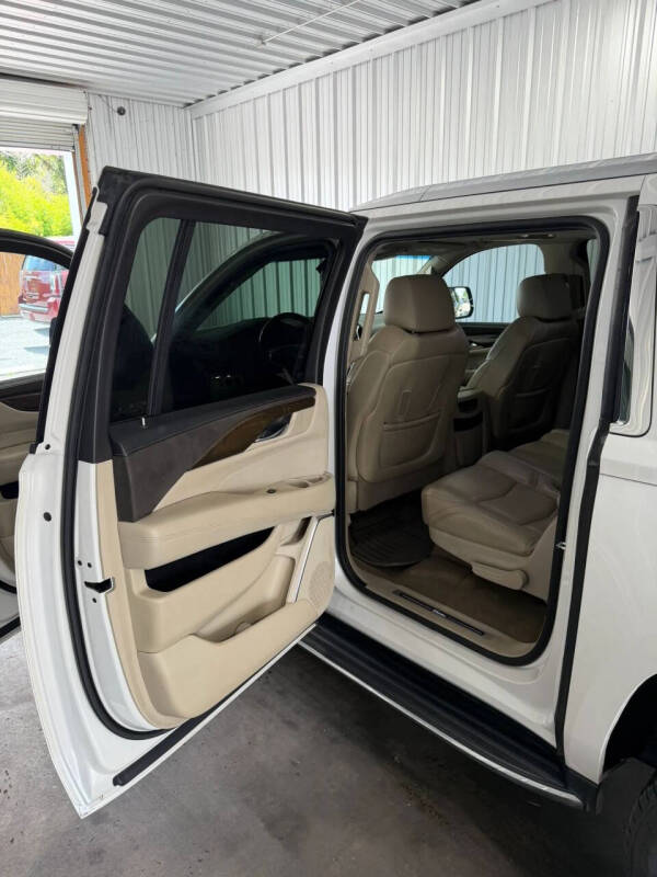 2018 Cadillac Escalade ESV Luxury