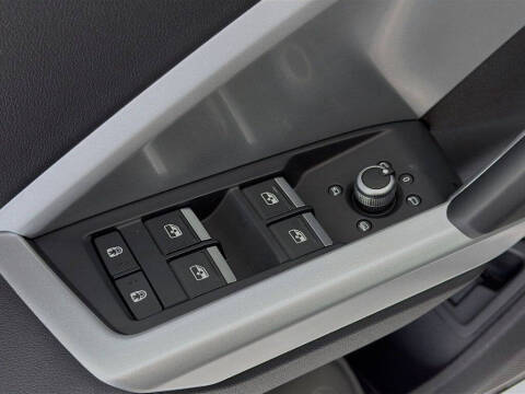 2025 Audi Q3 quattro S line Prem Plus 45 TFSI