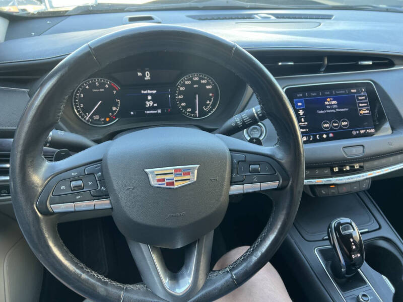 2021 Cadillac XT4 Luxury