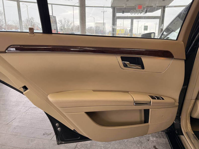 2010 Mercedes-Benz S-Class S 550 4MATIC