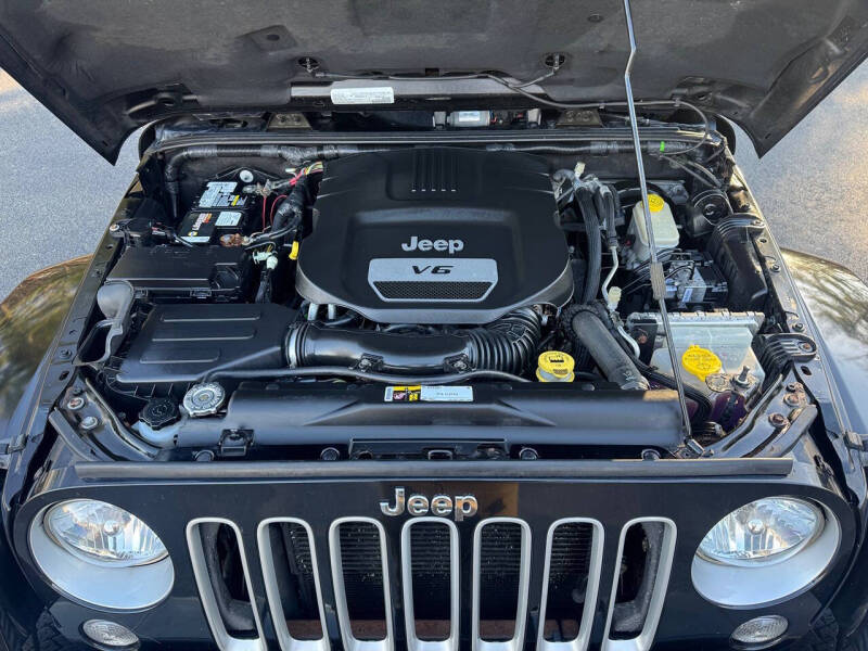 2016 Jeep Wrangler Unlimited Sahara