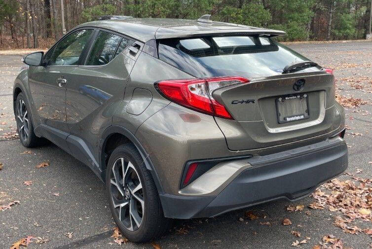 2021 Toyota C-HR XLE
