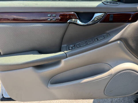 2000 Cadillac DeVille DTS