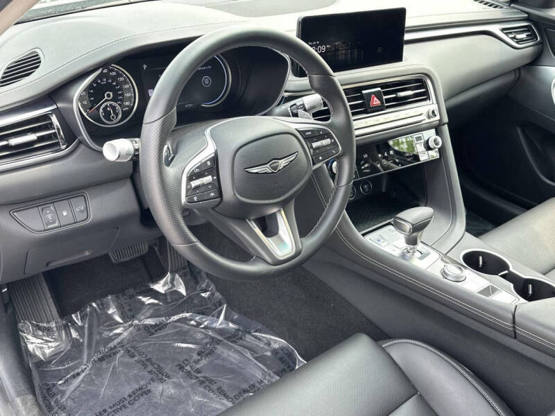 2026 Genesis G70 2.5T Standard