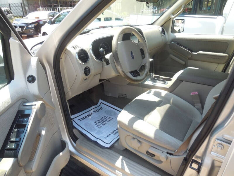 2006 Ford Explorer XLT