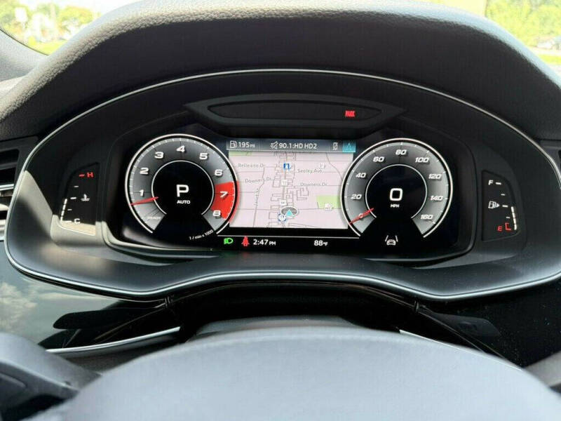 2021 Audi Q8 quattro Premium Plus 55 TFSI