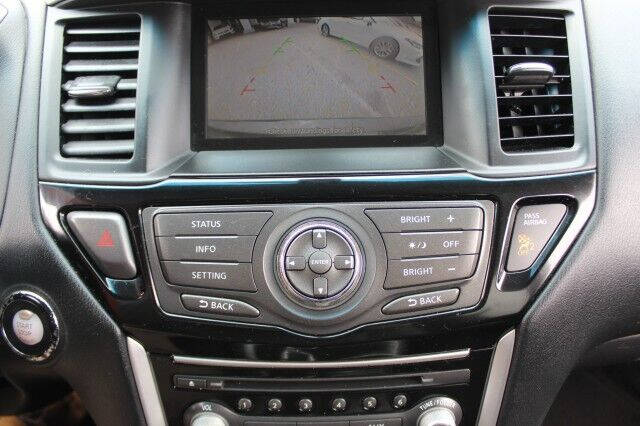 2013 Nissan Pathfinder SV