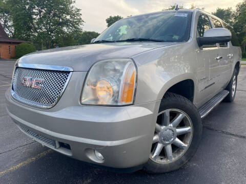 2007 GMC Yukon XL for sale at Car Castle in Zion IL