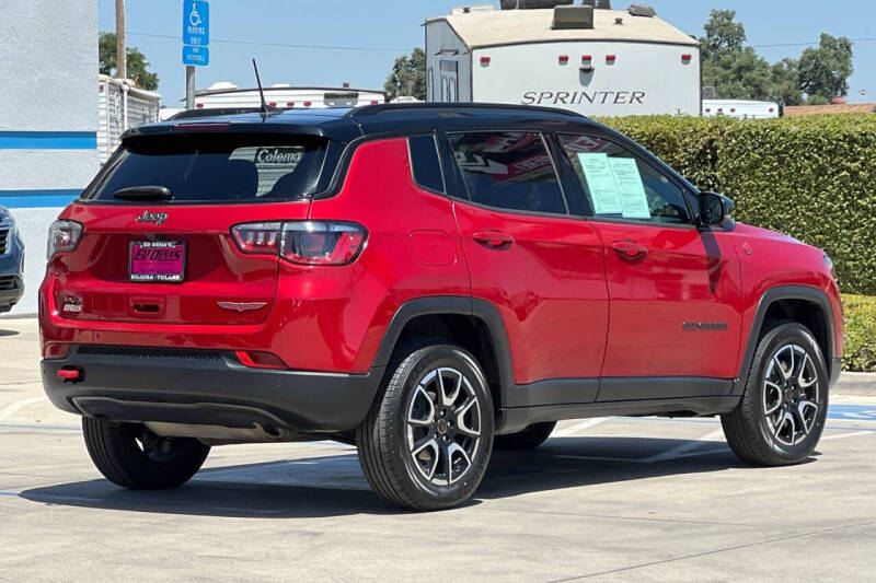 2025 Jeep Compass Trailhawk