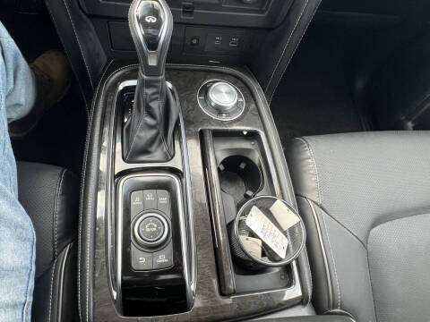 2024 Infiniti QX80 Luxe