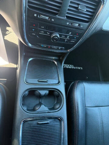 2014 Dodge Grand Caravan R/T