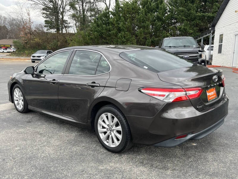 2018 Toyota Camry LE