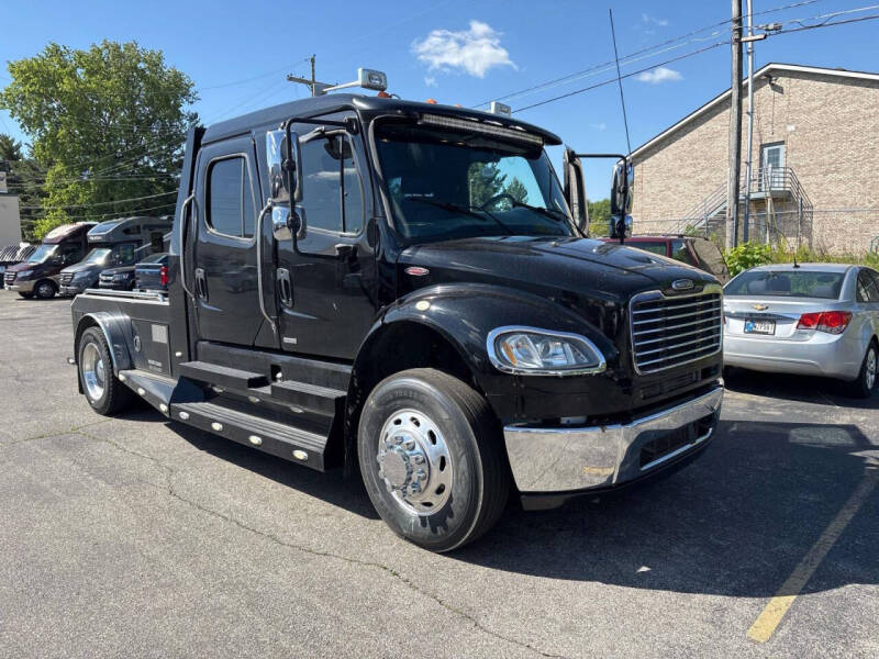 2009 Freightliner M2 106