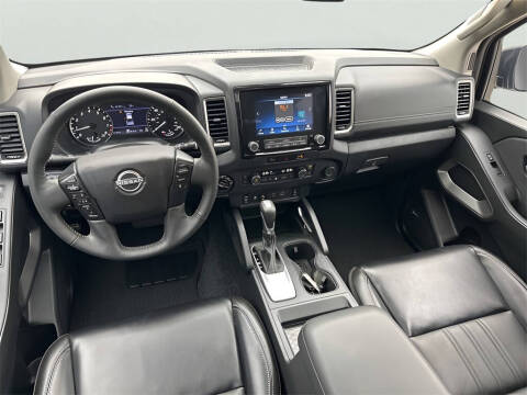 2024 Nissan Frontier SL