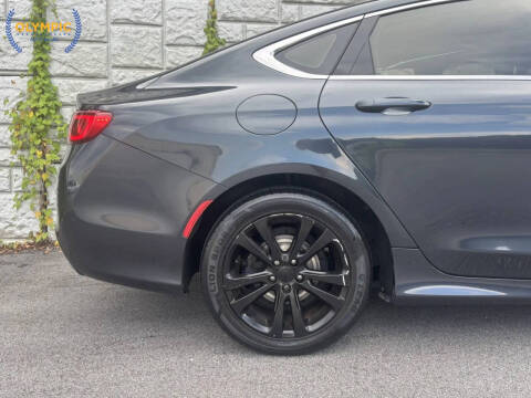 2017 Chrysler 200 Limited Platinum