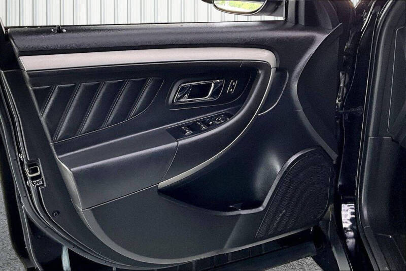 2018 Ford Taurus SEL