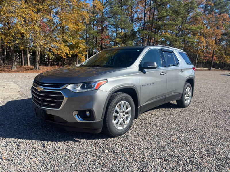 2018 Chevrolet Traverse 1LT photo 2