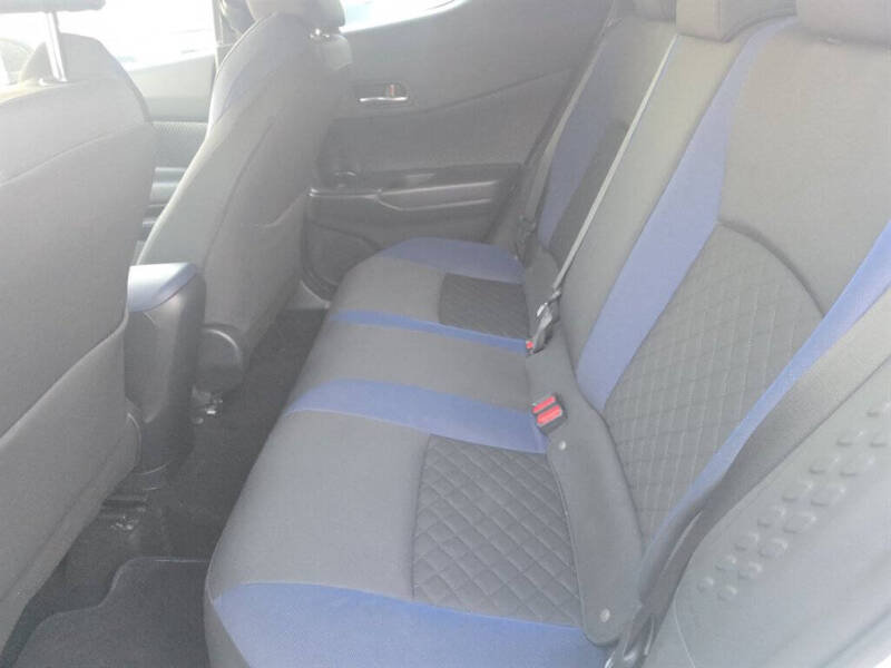 2021 Toyota C-HR XLE