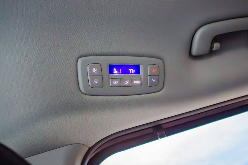 2023 Kia Carnival EX