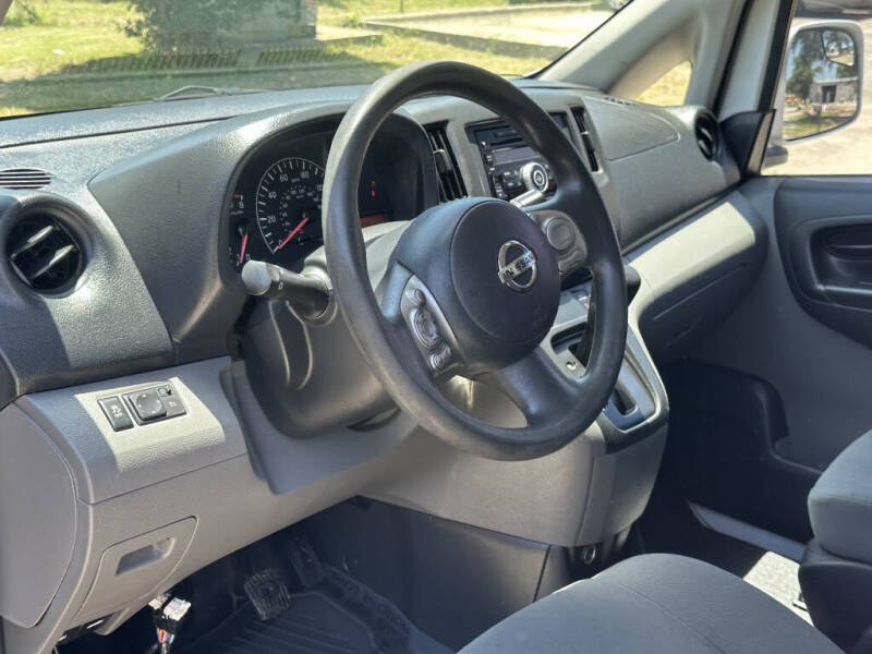 2017 Nissan NV200 SV