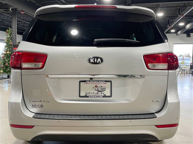 2018 Kia Sedona LX