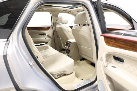 2020 Bentley Bentayga Hybrid