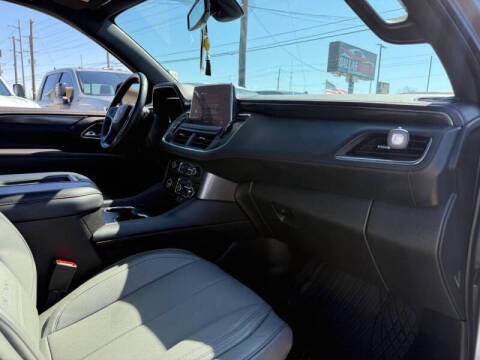 2022 Chevrolet Suburban RST