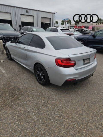 2016 BMW 2 Series M235i