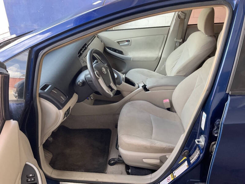 2010 Toyota Prius II