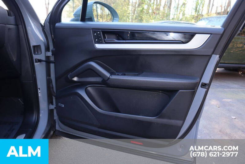 2024 Porsche Cayenne