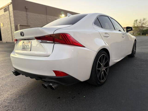 2019 Lexus IS 300