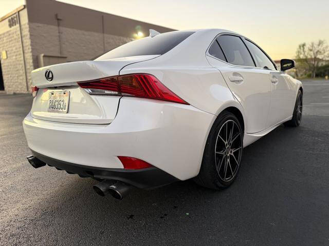 2019 Lexus IS 300