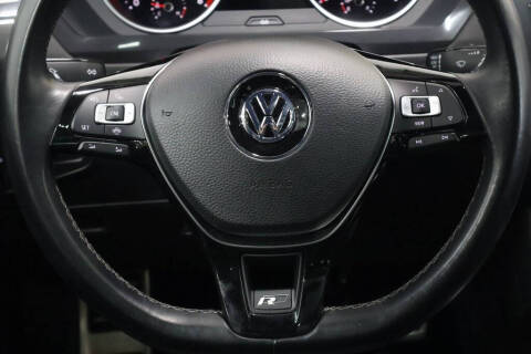 2020 Volkswagen Tiguan SE R-Line Black