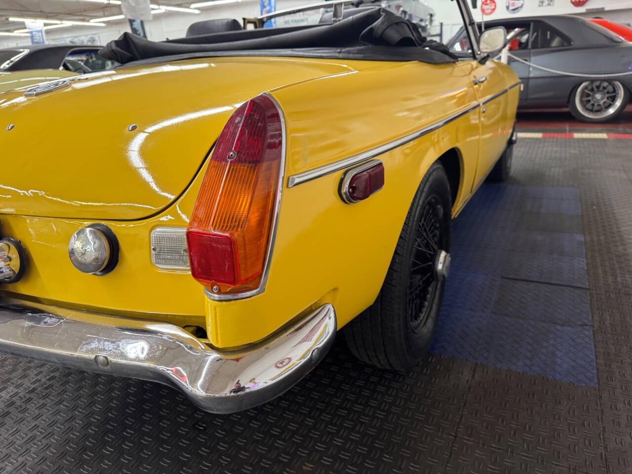 1974 MG MGB 27