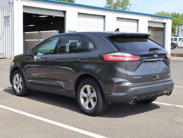 2020 Ford Edge SE
