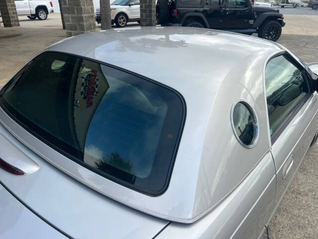 2004 Ford Thunderbird Deluxe