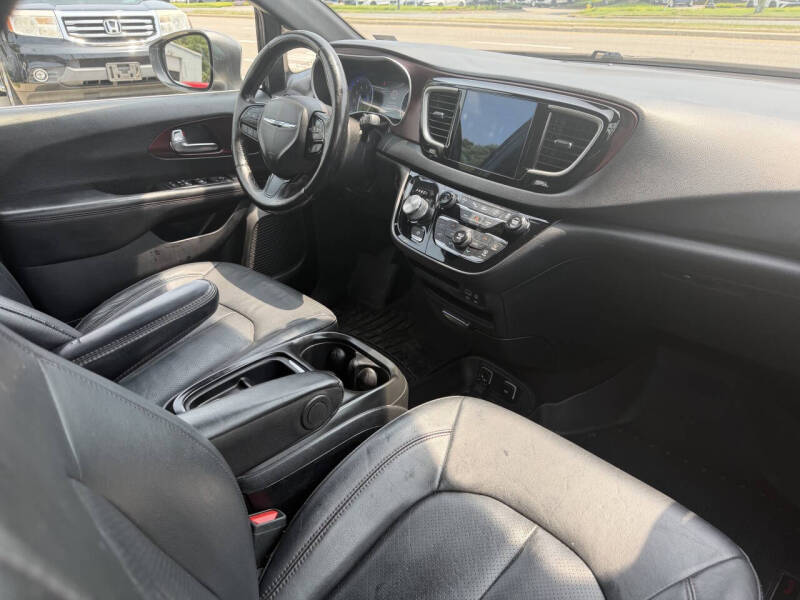 2020 Chrysler Pacifica Touring L 35th Anniversary