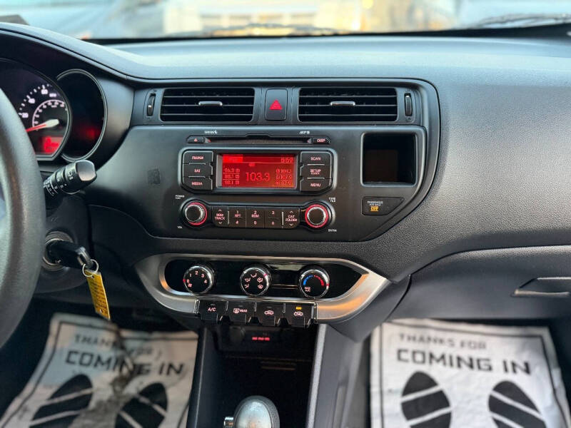 2013 Kia Rio 5-Door LX