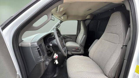 2025 Chevrolet Express 2500