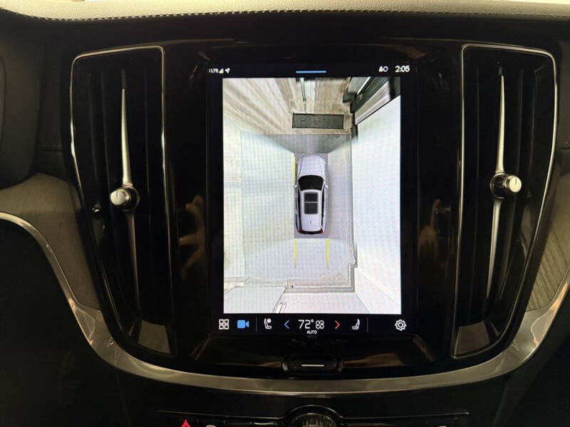 2023 Volvo V60 Cross Country B5 Ultimate