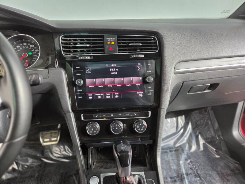 2020 Volkswagen Golf GTI SE