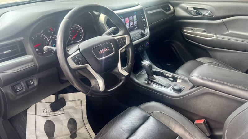 2017 GMC Acadia SLT-1