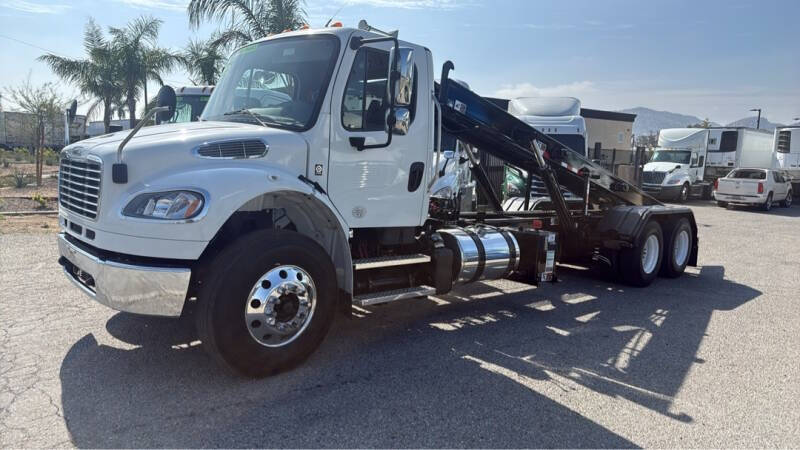 2022 Freightliner M2 106