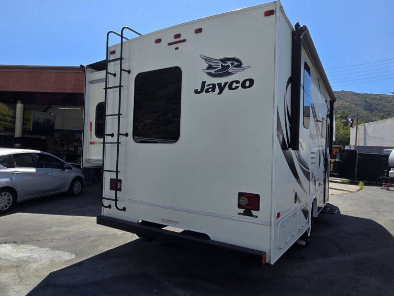 2021 Jayco Redhawk  Class C Shortly
